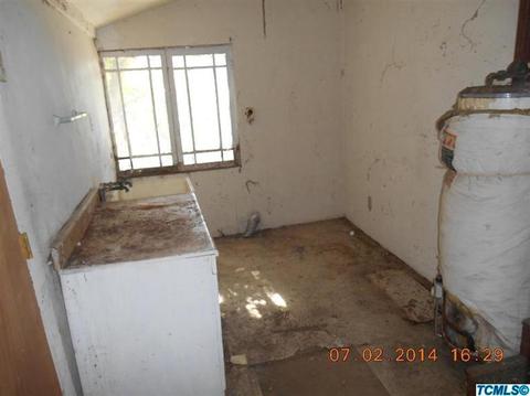 229 Elm St, Hanford, CA 93230 photo 4