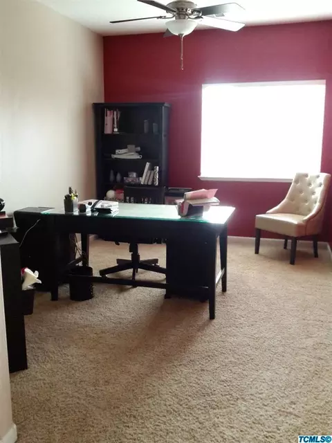 2002 E Bridger Ave, Tulare, CA 93274 photo 16