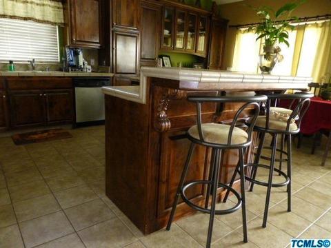 2018 E Bridger Ct, Tulare, CA 93274 photo 9