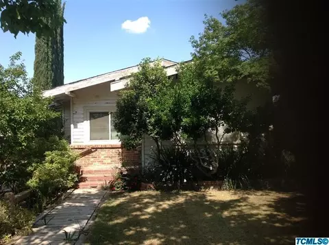 209 S D St, Exeter, CA 93221 photo 1