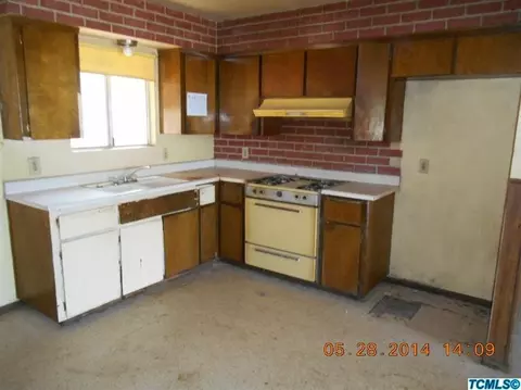 616 Davis St, Exeter, CA 93221 photo 5