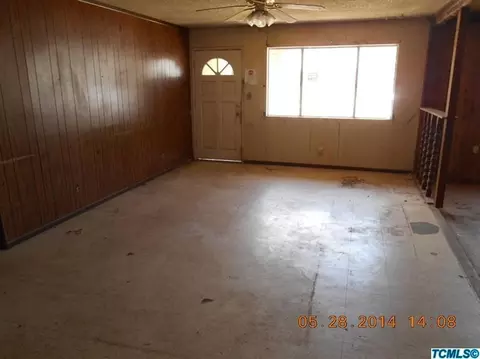 616 Davis St, Exeter, CA 93221 photo 3