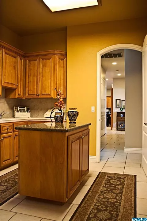 2147 N Chablis Ct, Visalia, CA 93291 photo 34