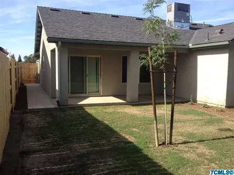 1002 E Margalo Ct, Visalia, CA 93292 photo 15