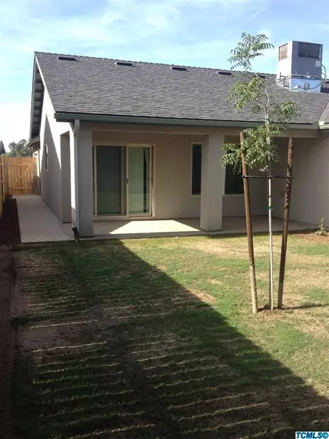 1002 E Margalo Ct, Visalia, CA 93292 photo 18