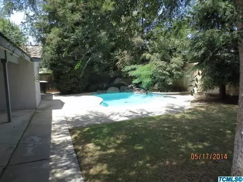 1630 E Vine Ct, Visalia, CA 93291 photo 16