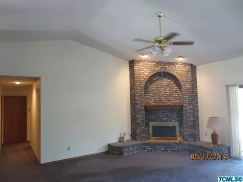 1630 E Vine Ct, Visalia, CA 93291 photo 12