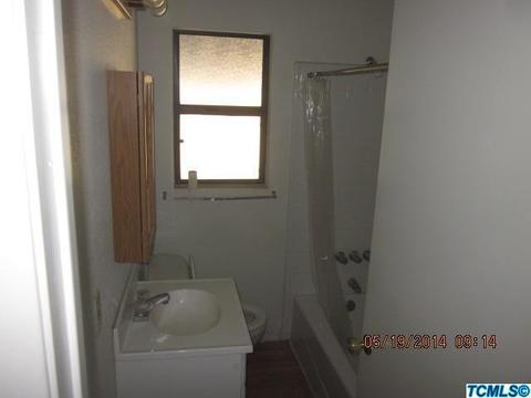 505 E Laurel, Visalia, CA 93292 photo 4