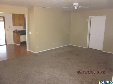 505 E Laurel, Visalia, CA 93292 photo 3