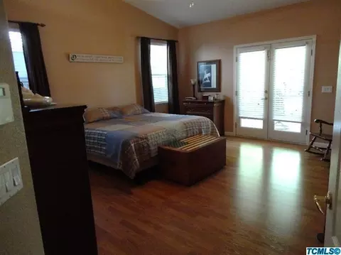 3430 E Feemster Ave, Visalia, CA 93292 photo 16