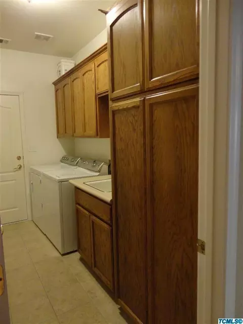 3430 E Feemster Ave, Visalia, CA 93292 photo 21