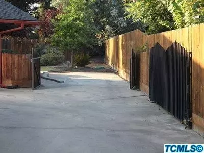 1225 E Cambridge, Visalia, CA 93292 photo 32