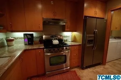 1225 E Cambridge, Visalia, CA 93292 photo 10