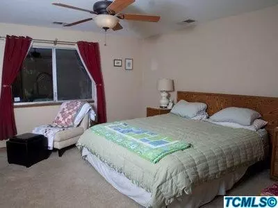 1225 E Cambridge, Visalia, CA 93292 photo 12