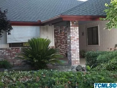 1225 E Cambridge, Visalia, CA 93292 photo 2