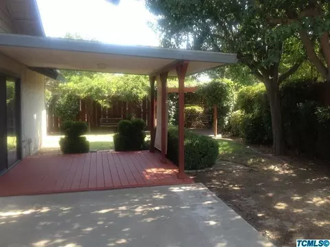 2323 E Iris Ave, Visalia, CA 93292 photo 21