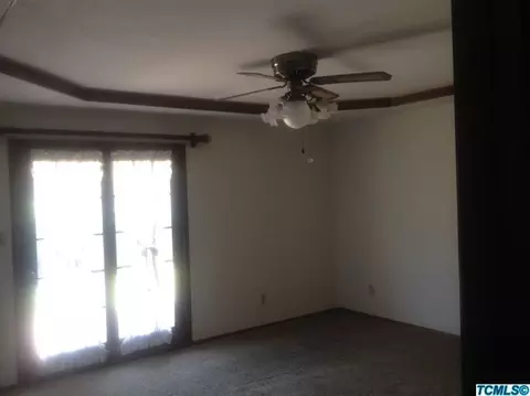 2323 E Iris Ave, Visalia, CA 93292 photo 14