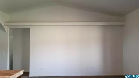 910 E Buena Vista Ave, Visalia, CA 93292 photo 14