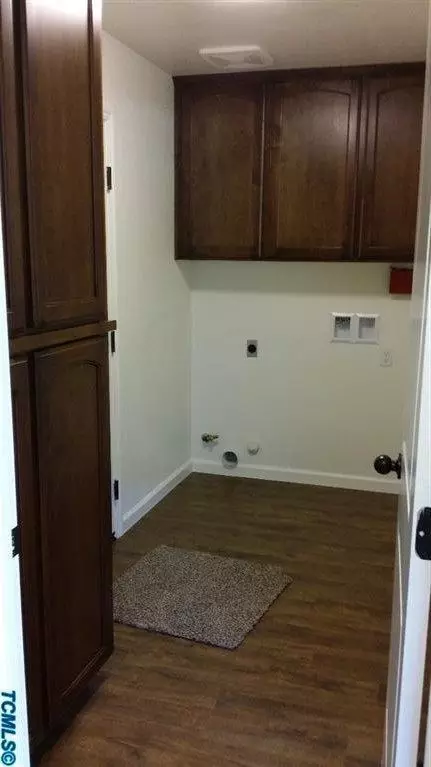 910 E Buena Vista Ave, Visalia, CA 93292 photo 10