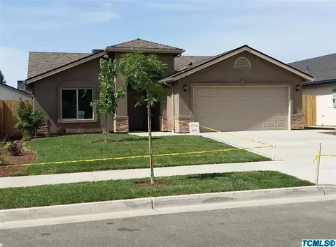 910 E Buena Vista Ave, Visalia, CA 93292 photo 2