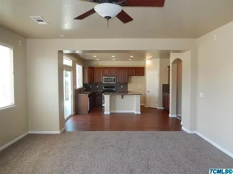 3174 Bora Ave, Tulare, CA 93274 photo 6