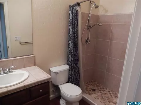 3174 Bora Ave, Tulare, CA 93274 photo 7