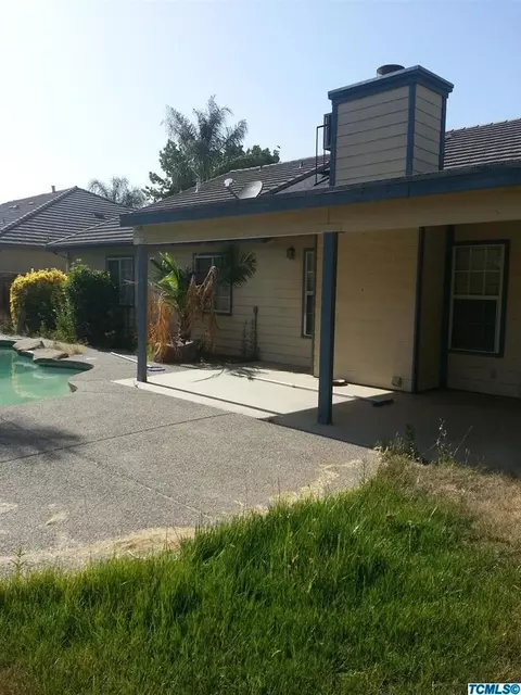 611 E Modoc Ave, Visalia, CA 93292 photo 17