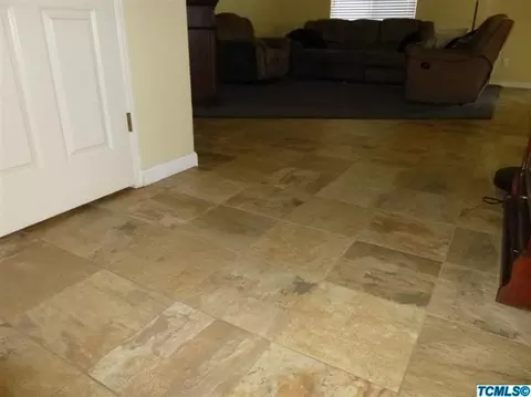 1806 E Monte Verde Ave, Visalia, CA 93292 photo 16