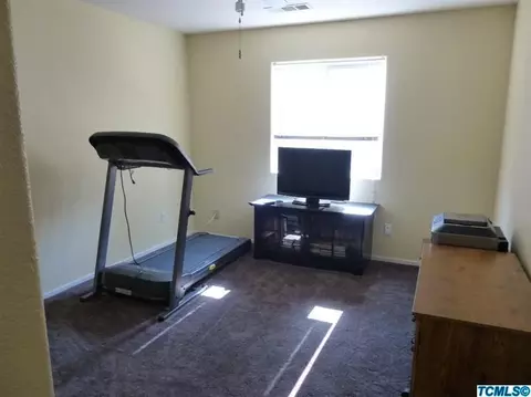 1806 E Monte Verde Ave, Visalia, CA 93292 photo 14