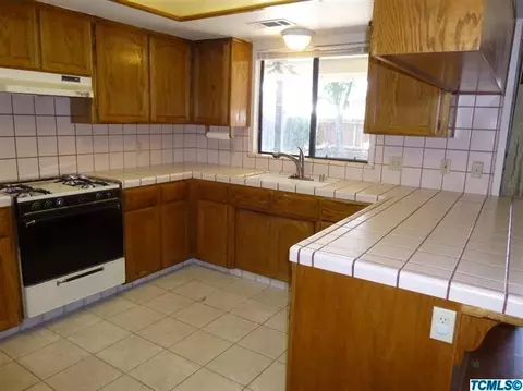 536 W Prospect Ave, Exeter, CA 93221 photo 9