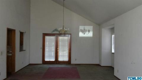 2136 Cotta, Tulare, CA 93274 photo 3