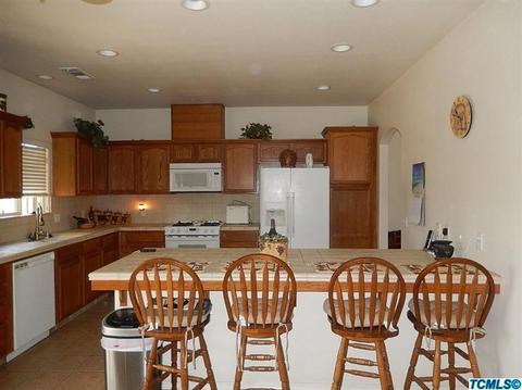 2011 E Levin Ave, Tulare, CA 93274 photo 6
