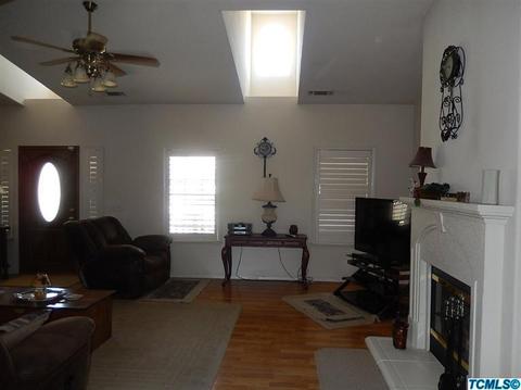 2011 E Levin Ave, Tulare, CA 93274 photo 3