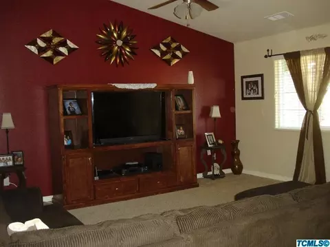 275 Augusta Ave, Lemoore, CA 93245 photo 3