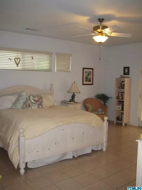 3450 E Howard Ct, Visalia, CA 93292 photo 20