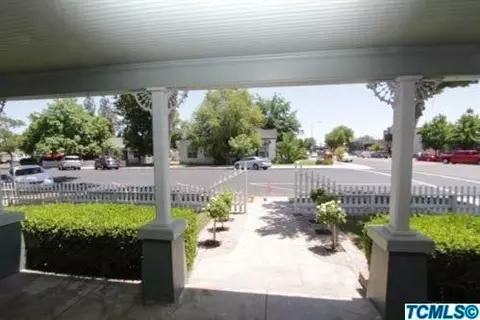 460 Woodworth Ave, Clovis, CA 93612 photo 3