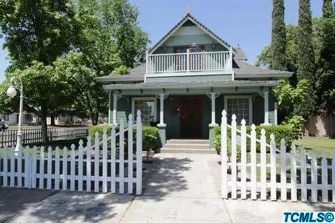 460 Woodworth Ave, Clovis, CA 93612 photo 1