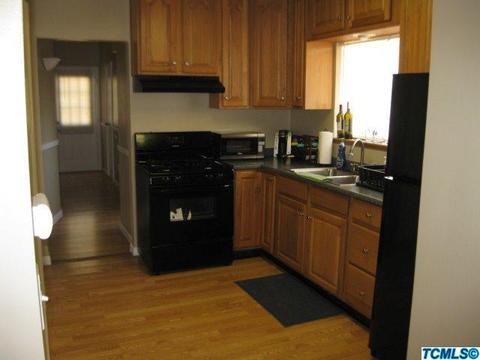 166 B St, Lemoore, CA 93245 photo 7