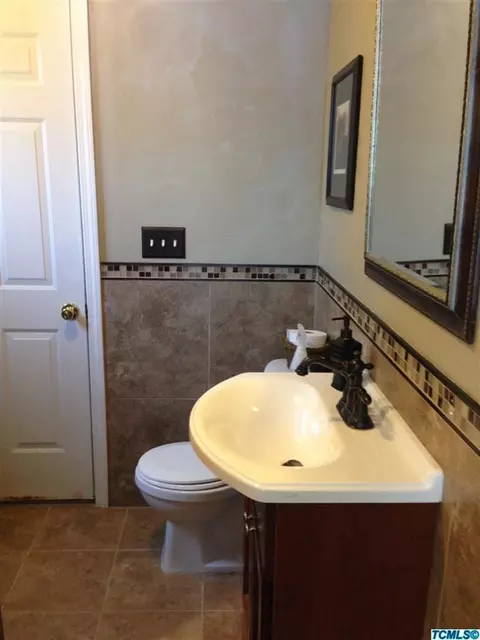 515 E Dove Ct, Visalia, CA 93292 photo 41