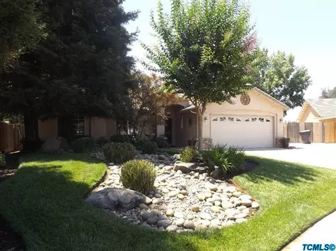515 E Dove Ct, Visalia, CA 93292 photo 2