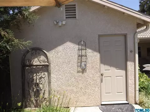 515 E Dove Ct, Visalia, CA 93292 photo 39