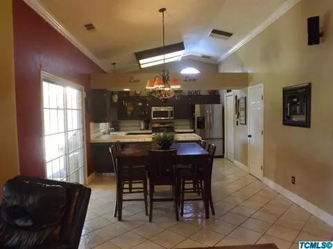 515 E Dove Ct, Visalia, CA 93292 photo 17