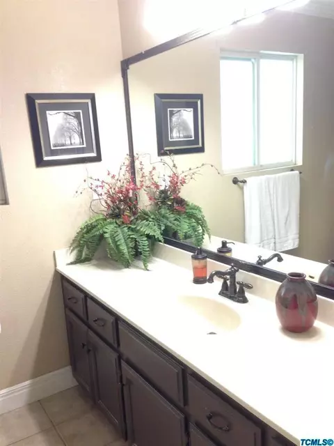 515 E Dove Ct, Visalia, CA 93292 photo 35