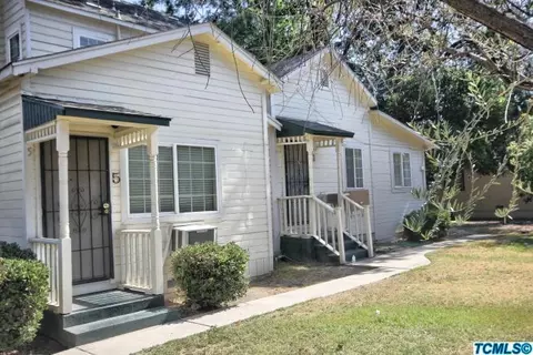 538 N Locust St, Visalia, CA 93291 photo 3