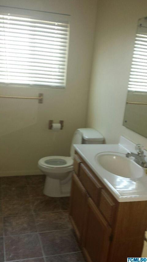 1703 Hale Ave, Corcoran, CA 93212 photo 6