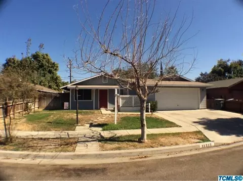 11217 Matthew Way, Armona, CA 93202 photo 2