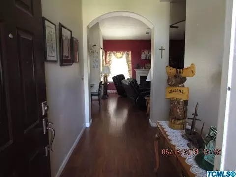 1861 Sequoia Ave, Sanger, CA 93657 photo 3