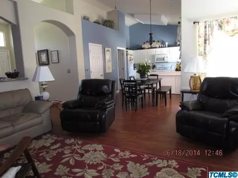 1861 Sequoia Ave, Sanger, CA 93657 photo 6