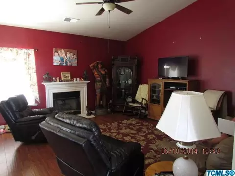 1861 Sequoia Ave, Sanger, CA 93657 photo 5