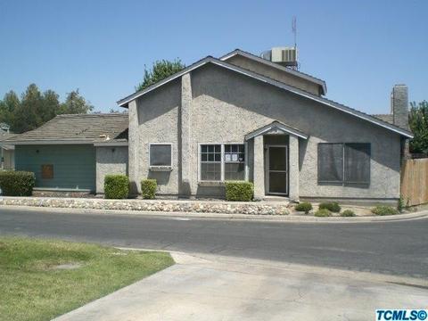 1327 E Sunnyview Ave, Visalia, CA 93292 photo 2